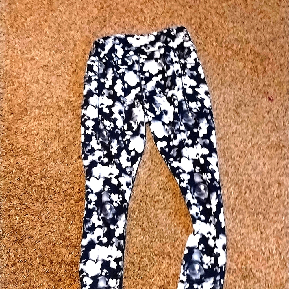 Kids yoga pants